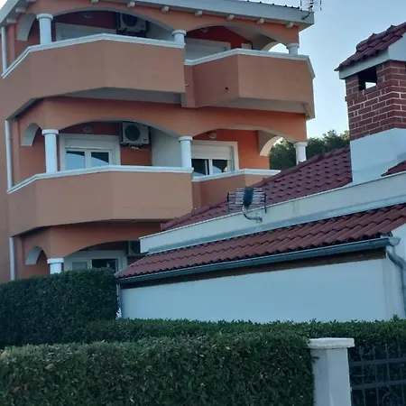 Bralic Lägenhet Bibinje